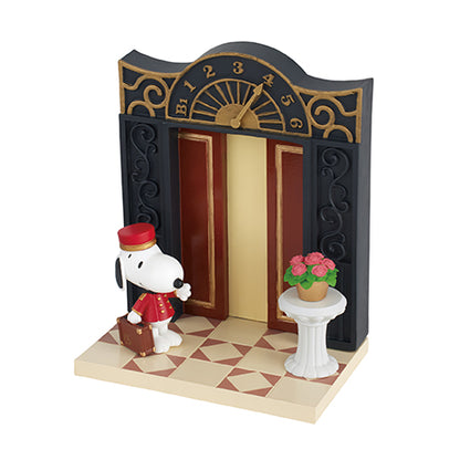 Snoopy's Porta Segreta: Mini Figure da Collezione, Ogni Scatola una Sorpresa!