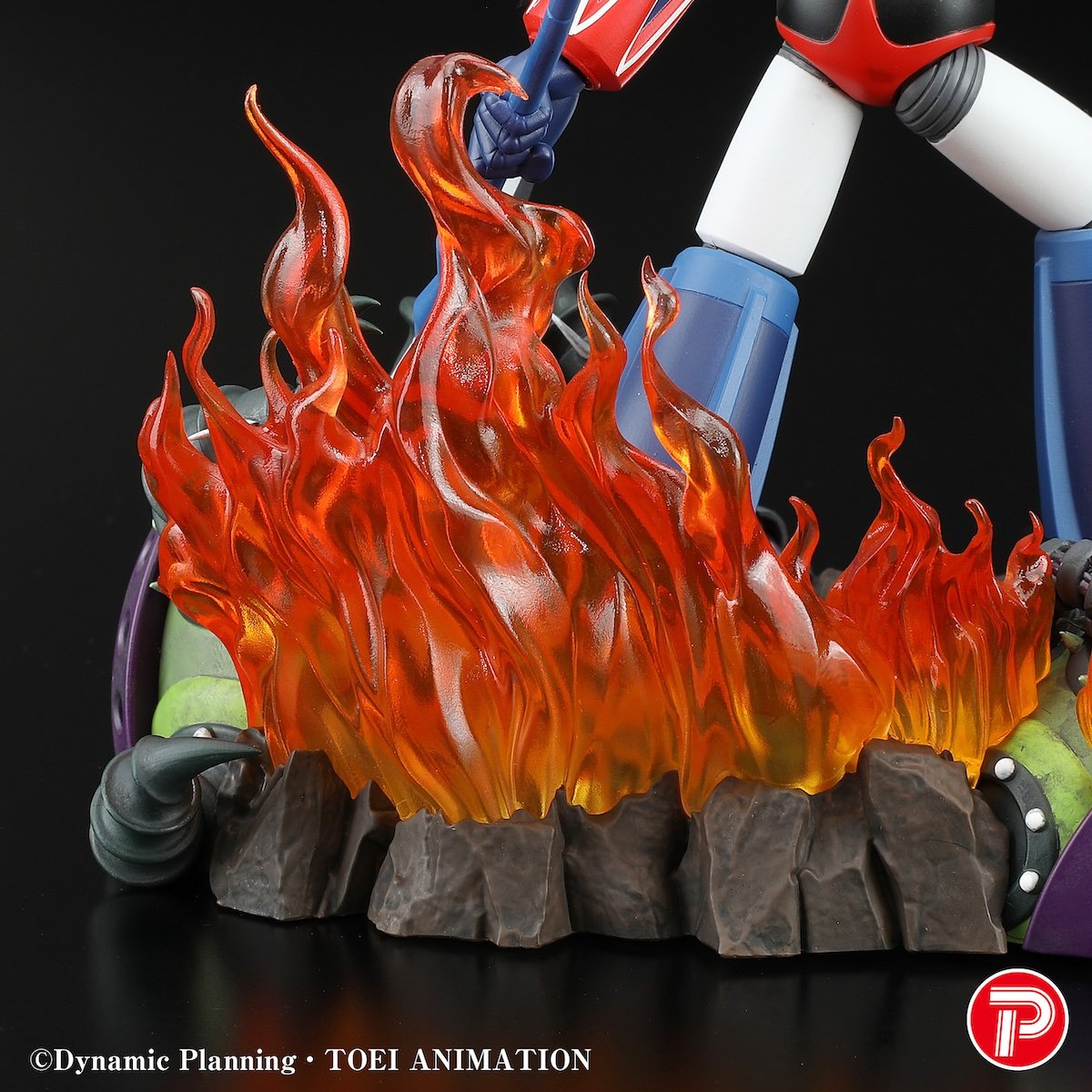 GRENDIZER U - Grendizer - Figurine Un cri de victoire 14cm